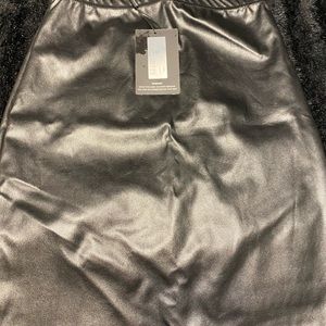 BRAND NEW pretty little thing leather skirt size 8